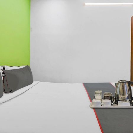 Collection O Gravity Hotel ハイデラバード エクステリア 写真